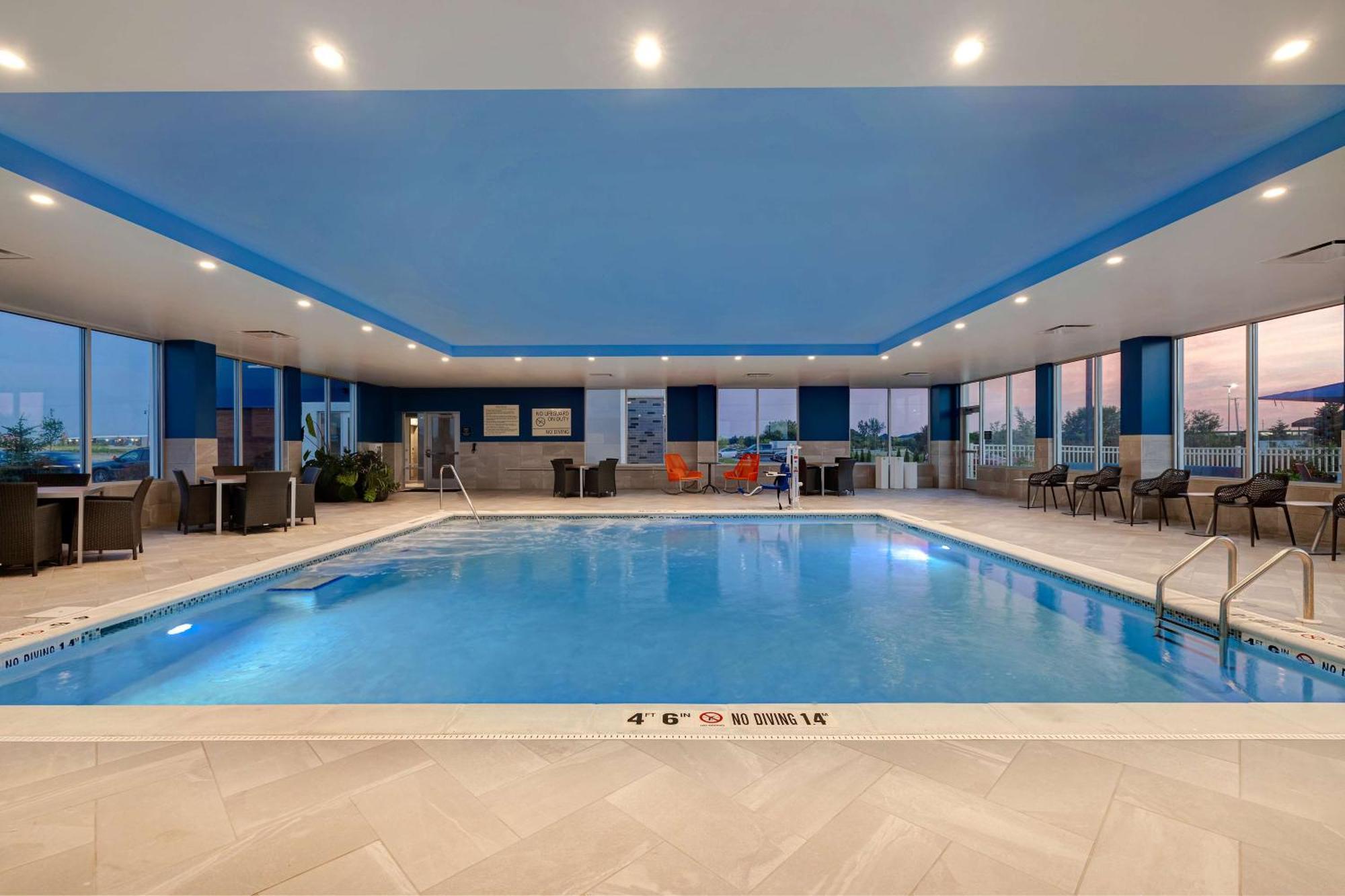 Hampton Inn Crown Point, In Exteriér fotografie